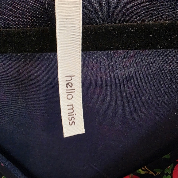 Hello Miss Red and Pink Tiered Dress with Bishop Sleeves Size Small Floral - Picture 4 of 5